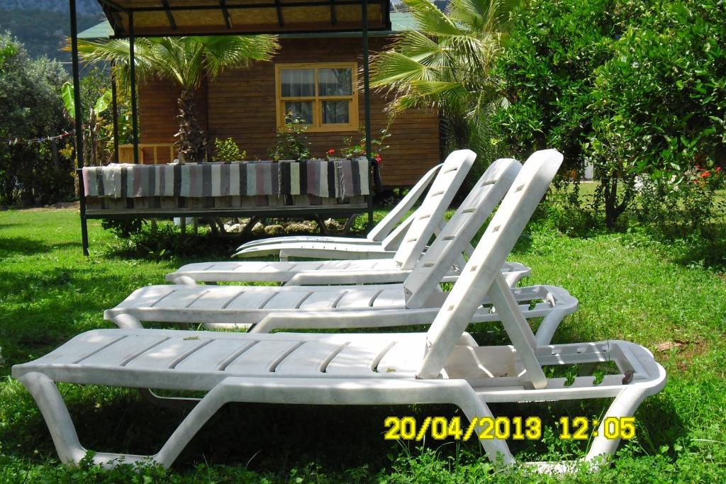 Cesur Pansiyon Hotel Çıralı Exterior foto
