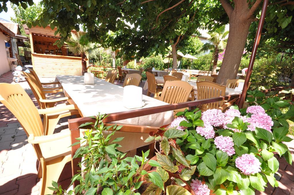 Cesur Pansiyon Hotel Çıralı Exterior foto